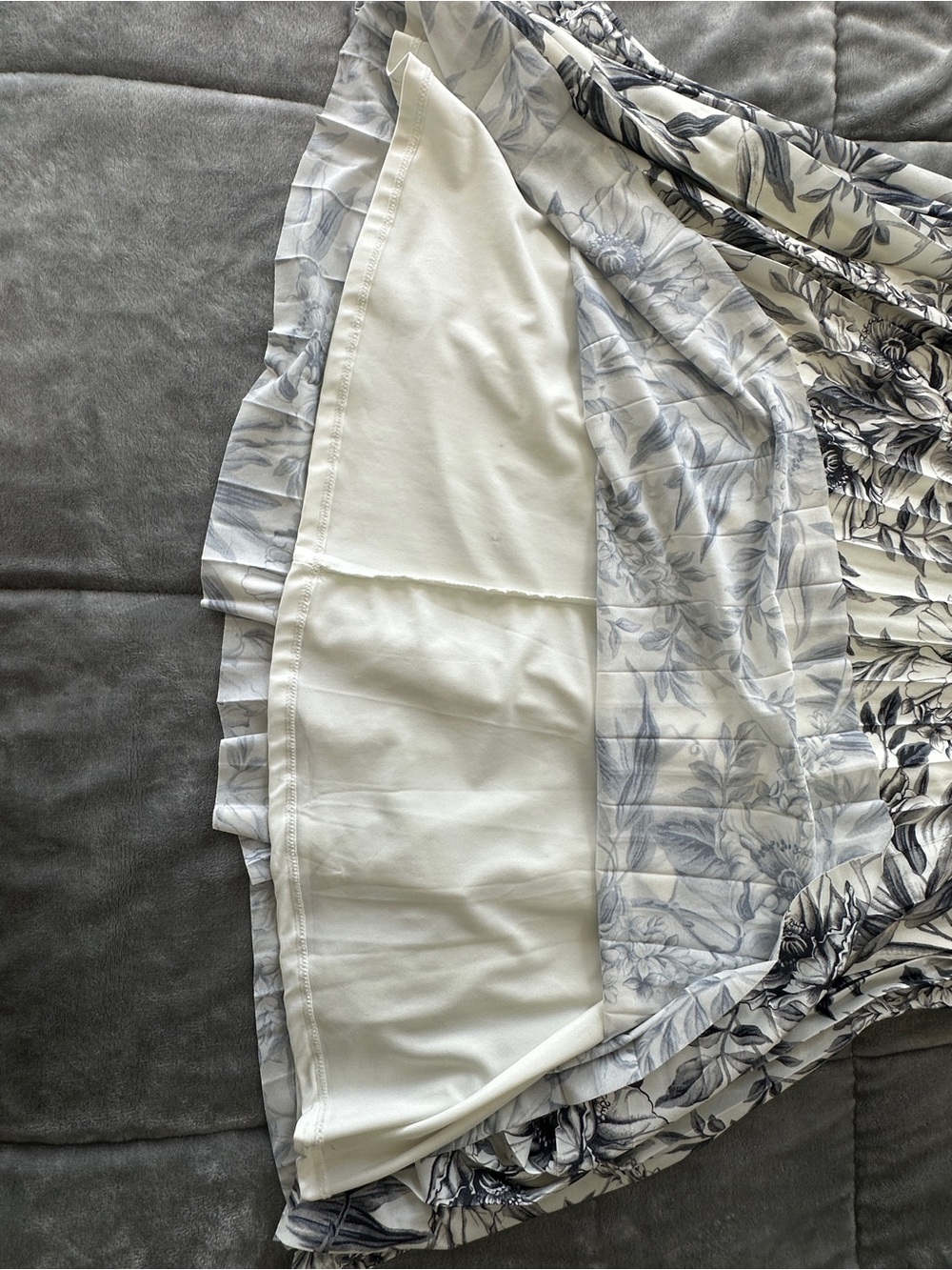 H&M One-Shoulder Pleated Floral Midi Dress - White/Dark grey/Grey- Size XS - Picture 7 of 12